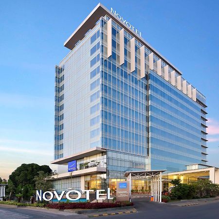 Novotel Makassar Grand Shayla Экстерьер фото